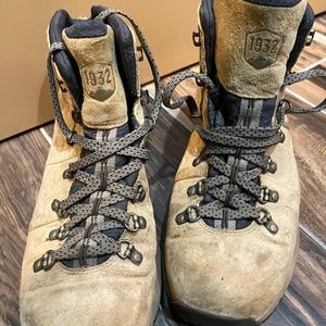 Danner boots 10.5